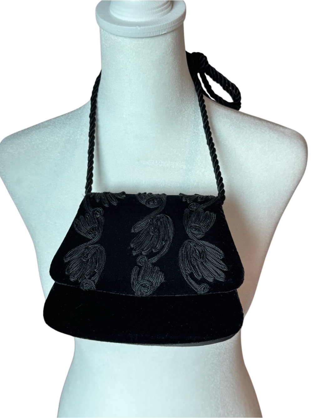 Vintage Carla Marchi Black Velvet Embroidered Rope Strap Crossbody Bag